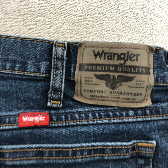2 Wrangler Mens Jeans 34x29 Measured Relaxed Fit Blue Denim Classic Casual - Picture 14 of 16